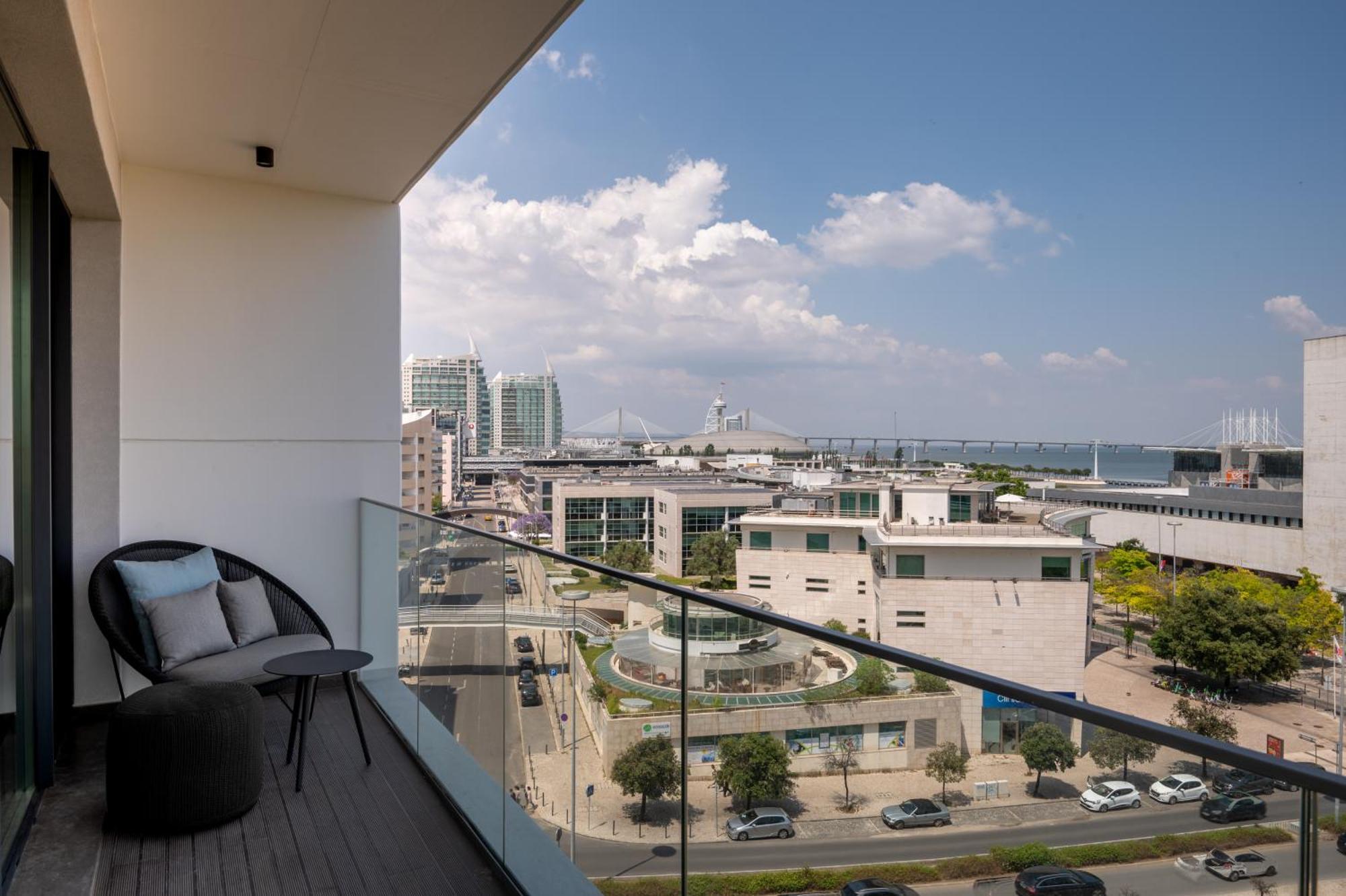 Martinhal Lisbon Oriente Apartment Exterior photo